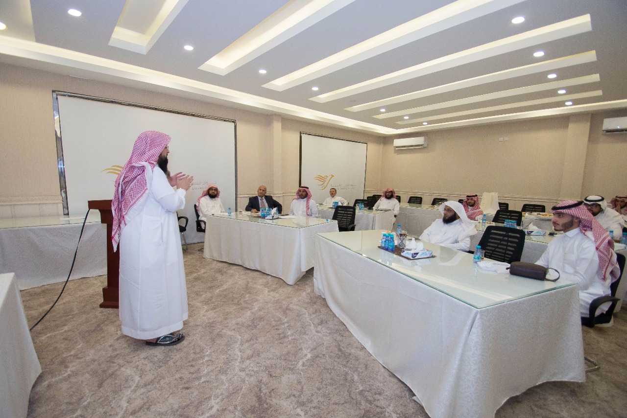 "توادُّ" تناقش مع منسوبيها نتائج مقارنتها المعيارية مع المودة